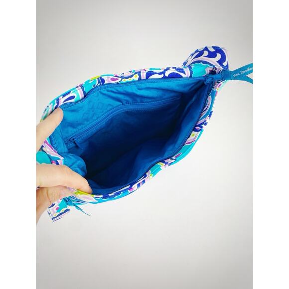 NWT Vera Bradley Trio Zip Hipster Crossbody Waikiki Paisley 24430-N11 Blue - Picture 5 of 8